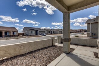 6261 Livingston Loop in Prescott Valley, AZ - Building Photo - Building Photo