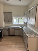 12 Lake Ave in Swedesboro, NJ - Building Photo - Building Photo