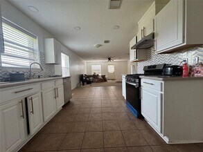 8702 Arapahoe Pass Ln in Richmond, TX - Building Photo - Building Photo