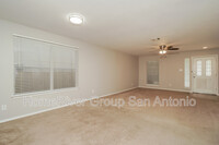 10835 Bearwolf Bay in San Antonio, TX - Building Photo - Building Photo