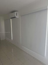6561 SW 18th St in Miami, FL - Building Photo - Building Photo
