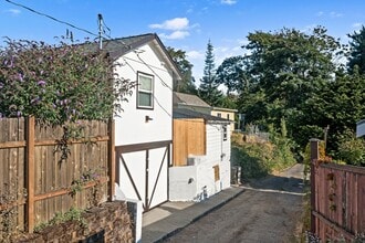 1336 Elizabeth Ave in Bremerton, WA - Building Photo - Building Photo