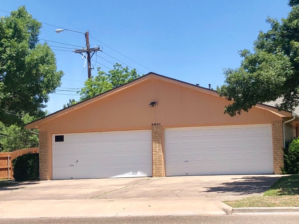 9801 Memphis Ave in Lubbock, TX - Building Photo