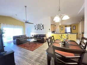136 Starbird Ct in Davenport, FL - Building Photo - Building Photo