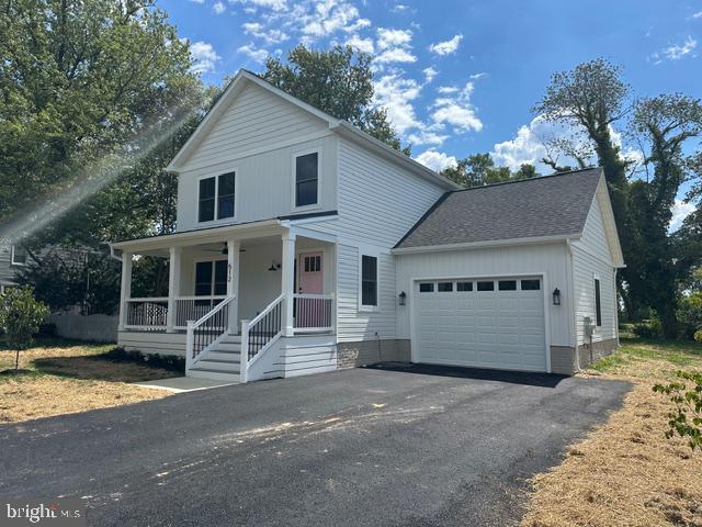 512 Livingstone St in Colonial Beach, VA - Building Photo