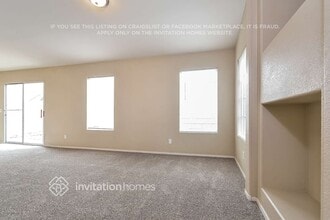 4946 Attitude Ct in North Las Vegas, NV - Building Photo - Building Photo