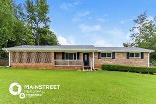 6103 Frieda St in Douglasville, GA - Building Photo