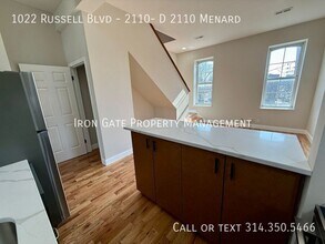 1022 Russell Blvd in St. Louis, MO - Foto de edificio - Building Photo