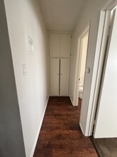 950 S Gilbuck Dr, Unit D in Anaheim, CA - Building Photo - Building Photo