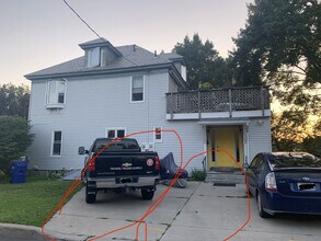 39 Burling St, Unit Unit B in Winooski, VT - Building Photo - Building Photo