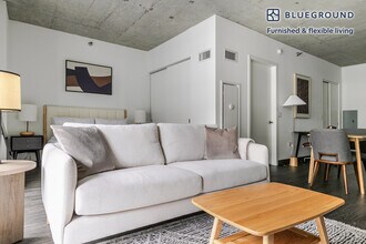 60 E Randolph St in Chicago, IL - Building Photo - Building Photo