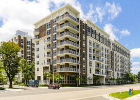 Riverhouse at 11th Apartments