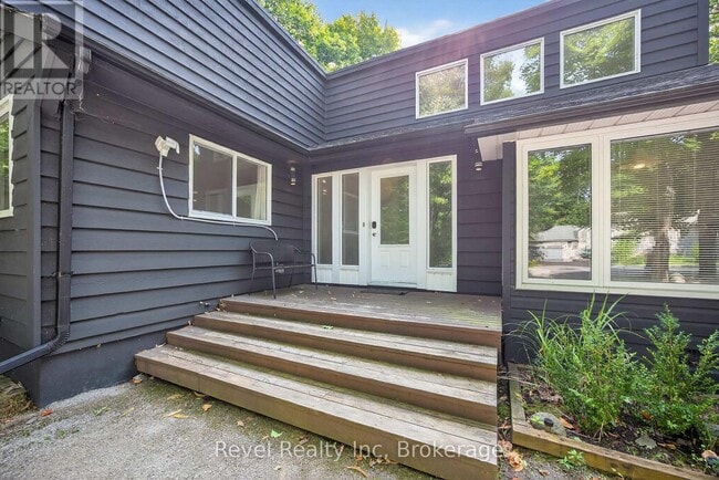 78 Forest Cir in Tiny, ON - Building Photo - Building Photo