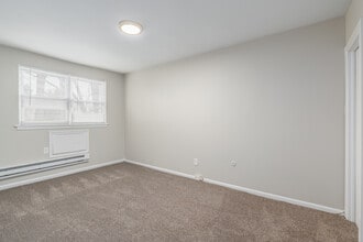 Park Run Apartments in Downingtown, PA - Building Photo - Interior Photo