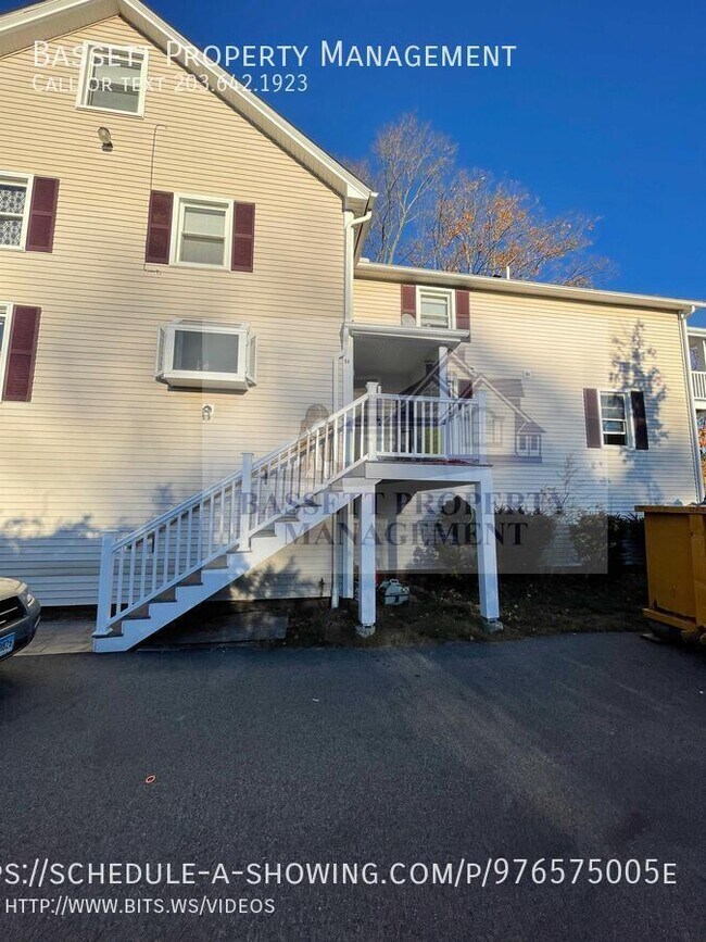 9 Cooley Ave in Middletown, CT - Building Photo - Building Photo