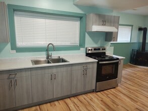 801-801 20th St NE in Salmon Arm, BC - Building Photo - Building Photo