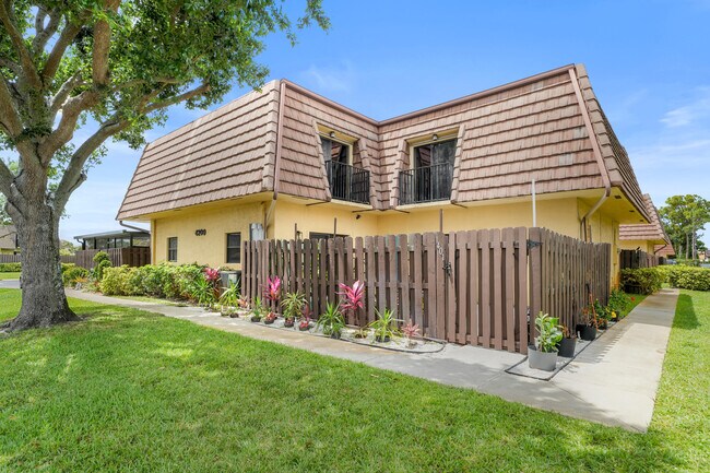 property at 4200 Turnberry Cir