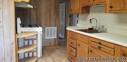 103 Buttonwood St in Boston, MA - Building Photo - Building Photo