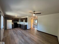 Chase Street Apartments in De Smet, SD - Building Photo - Building Photo