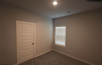 8587 Blueberry Ash St in Magnolia, TX - Foto de edificio - Building Photo