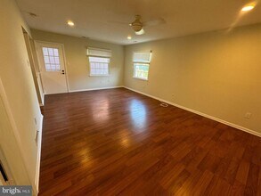 45 Windsor Mews in Cherry Hill Township, NJ - Building Photo - Building Photo