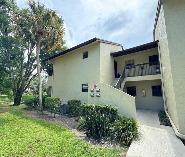 property at 3283 Cocoplum Cir