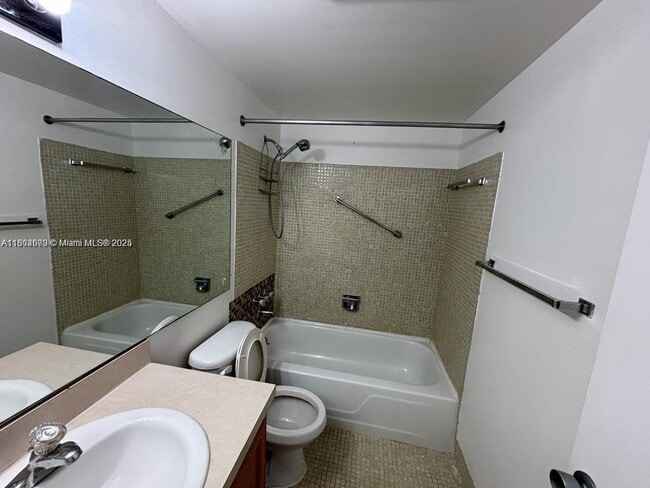 91 Waltham D in West Palm Beach, FL - Building Photo - Building Photo