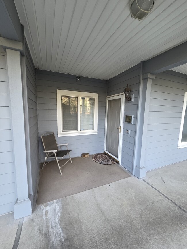 6125 NE 175th St in Kenmore, WA - Building Photo - Building Photo