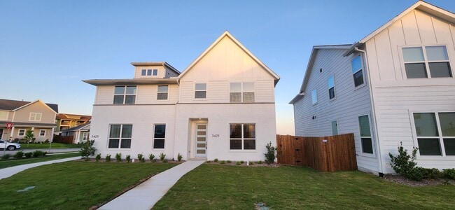 property at 3429 Vista Highlands Ln