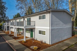 Parkside Apartments in Forest Grove, OR - Building Photo