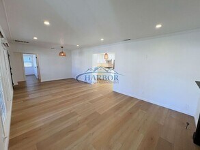 6838 E Monlaco Rd in Long Beach, CA - Building Photo - Building Photo