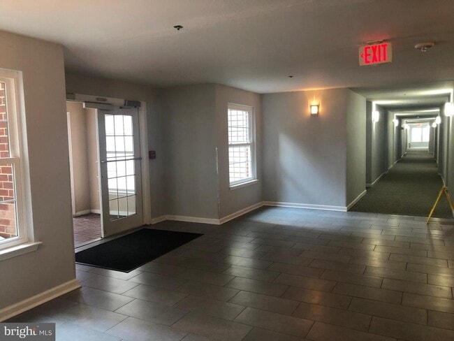 3311 Wyndham Cir in Alexandria, VA - Building Photo - Building Photo