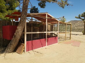 2624 Acacia Ave in Pioneertown, CA - Building Photo - Building Photo