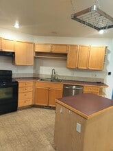 1415 Chelsey Cir in Mountain Home, ID - Building Photo - Building Photo