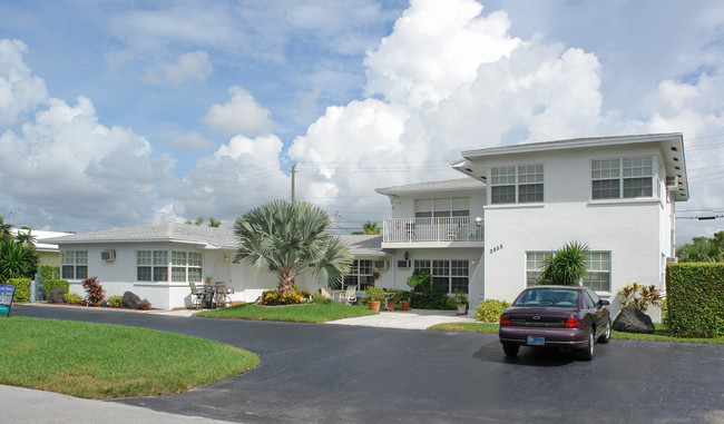 2855 NE 30th St in Fort Lauderdale, FL - Building Photo - Building Photo