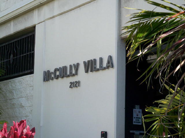 2121 Algaroba St in Honolulu, HI - Building Photo - Building Photo