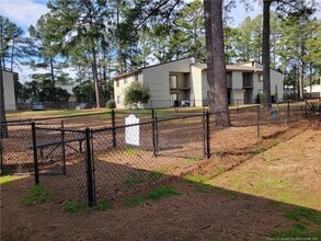 945 Applewood Ln in Fayetteville, NC - Building Photo - Building Photo