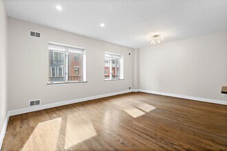 556 1st St in Hoboken, NJ - Foto de edificio - Building Photo