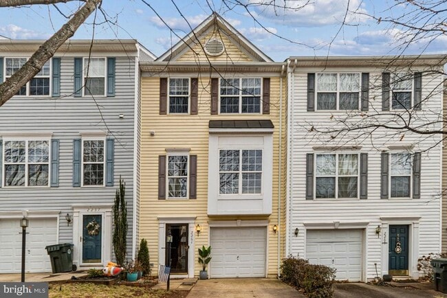 property at 2261 Forsythia Dr