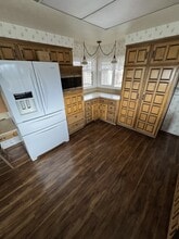 19774 Grade Rd SE in Silverton, OR - Building Photo - Building Photo