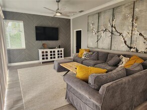 5274 Far Oak Cir in Sarasota, FL - Building Photo - Building Photo