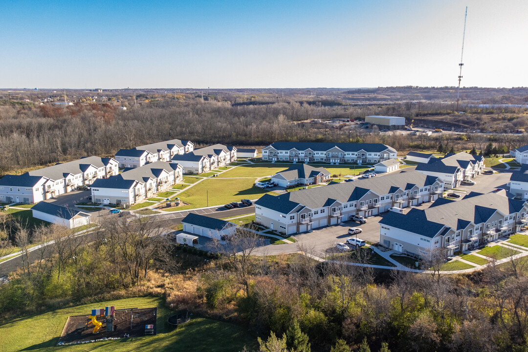 Rock Pointe Village in Lannon, WI - Building Photo