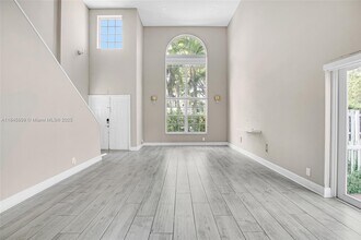 5498 NW 45th Way in Coconut Creek, FL - Building Photo - Building Photo