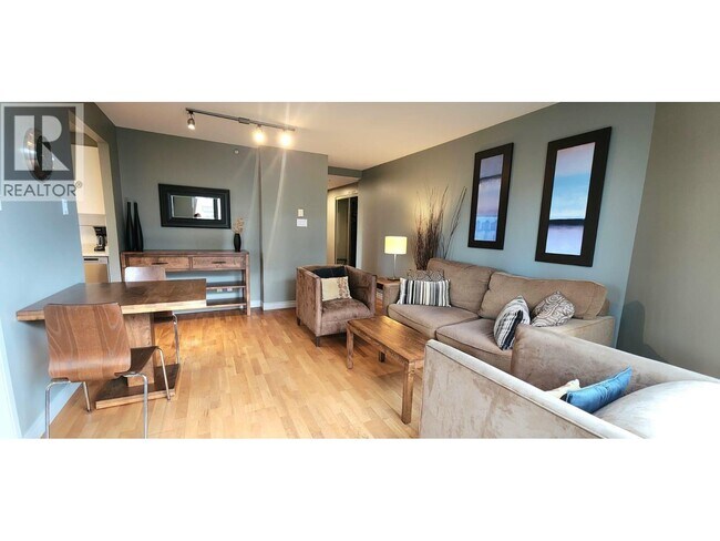 1155 Homer St in Vancouver, BC - Building Photo - Building Photo