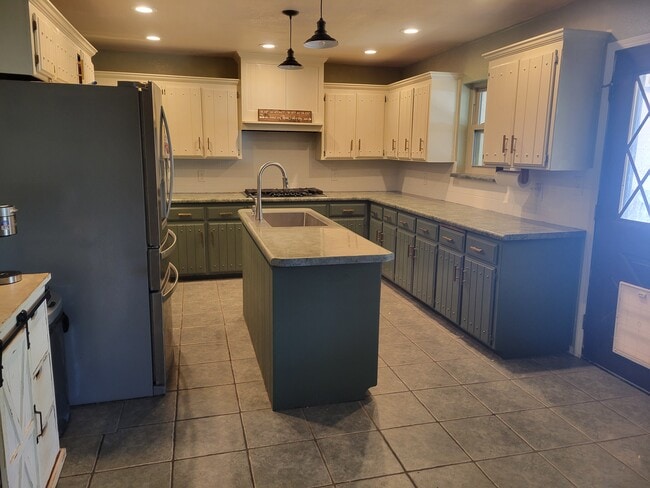 2112 Bentham Pl in Yukon, OK - Building Photo - Building Photo