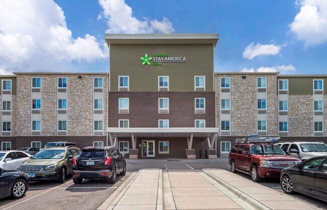Furnished Studio-St Paul - Woodbury in Woodbury, MN - Building Photo - Building Photo