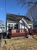 727 Dundee Ave in Waterloo, IA - Building Photo