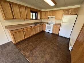 603 Elizabeth Ave in Grand Rapids, MN - Building Photo - Building Photo