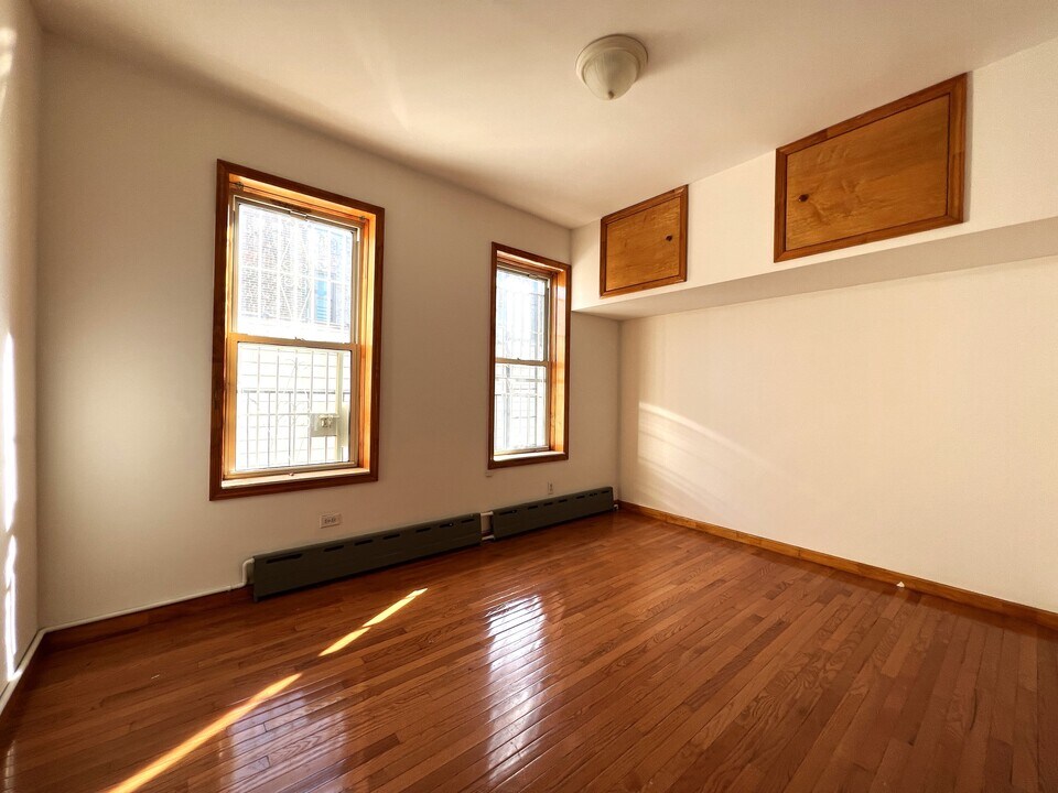 4703 8th Ave-Unit -APT 3R in Brooklyn, NY - Foto de edificio