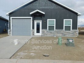 2360 Canyon Ct in Grand Junction, CO - Building Photo